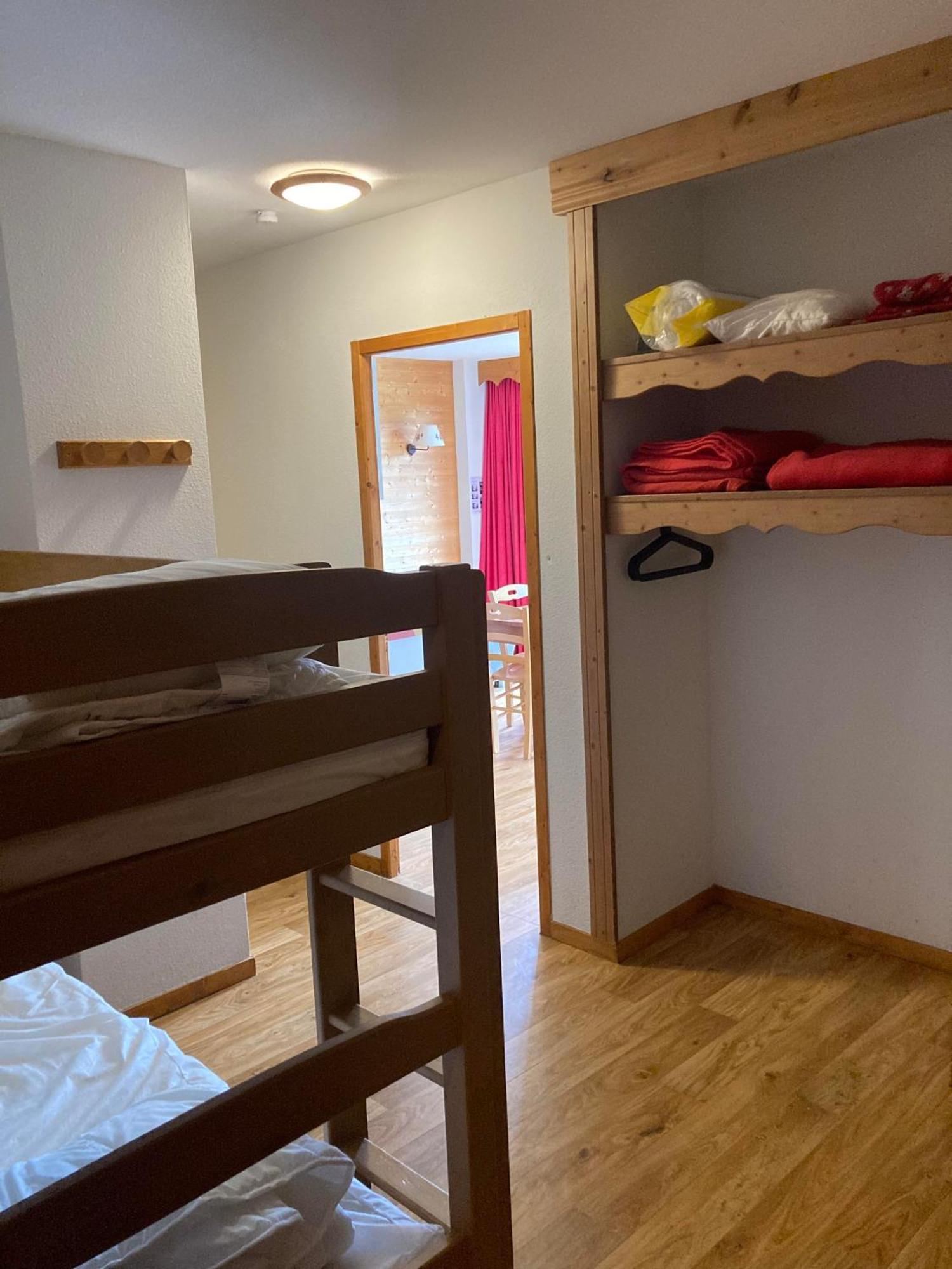 Appartement Pied Des Pistes, Terrasse Wifi Et Parking Chamrousse Bagian luar foto
